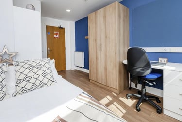 1 bed house, St Leonards Gate, City Centre, Lancaster, LA11NN - Image 3